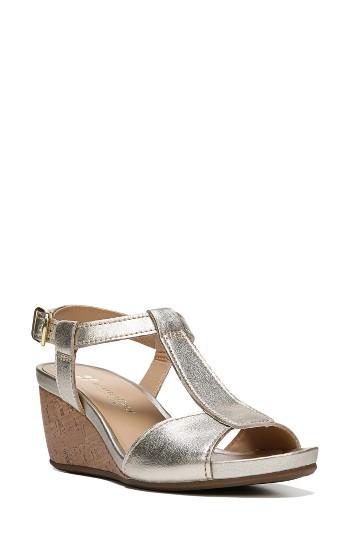 Women's Naturalizer Camilla Wedge Sandal .5 N - Metallic