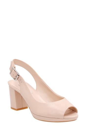 Women's Clarks Kelda Slingback Sandal .5 M - Beige