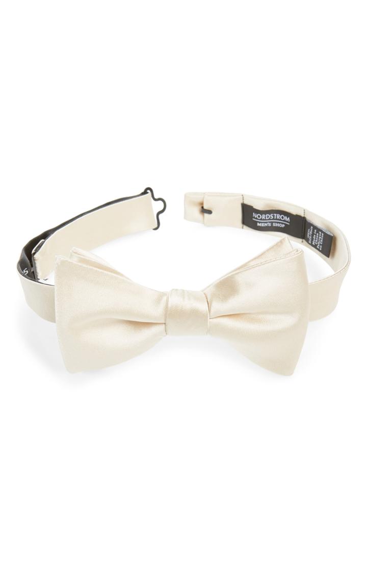 Men's Nordstrom Men's Shop Solid Silk Bow Tie, Size - Ivory