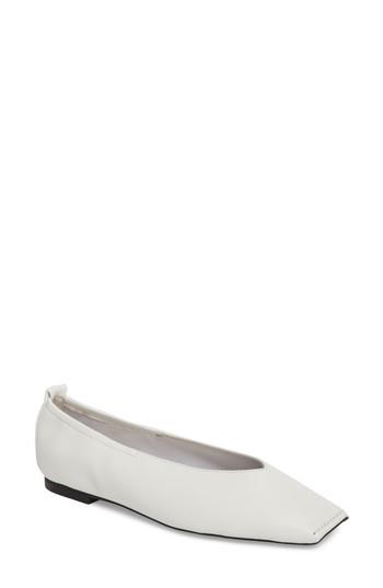 Women's Jeffrey Campbell Samoa Blunted Toe Skimmer Flat .5 M - White
