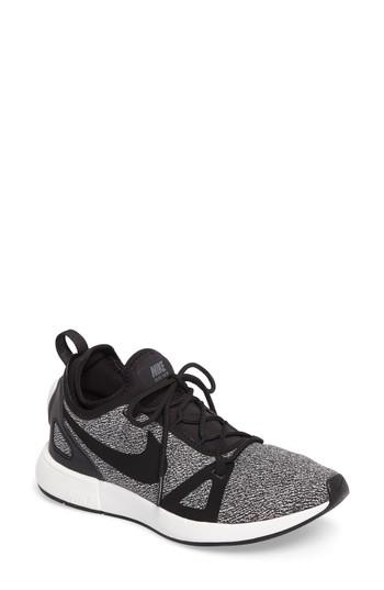 Women's Nike Duel Racer Knit Sneaker M - Black