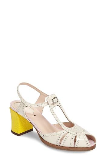 Women's Fendi 'chameleon' Leather Sandal .5us / 35eu - White
