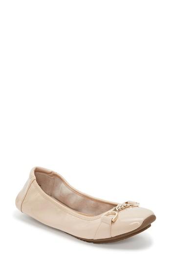 Women's Me Too Brielle Flat .5 M - Beige