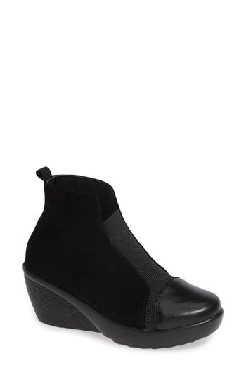 Women's Bernie Mev. Giggles Wedge Bootie Us / 36eu - Black