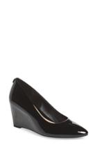 Women's Taryn Rose Ysabella Pump .5 M - Beige