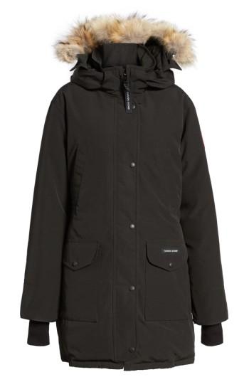 Women's Canada Goose 'trillium' Regular Fit Down Parka With Genuine Coyote Fur Trim (10-12) - Black