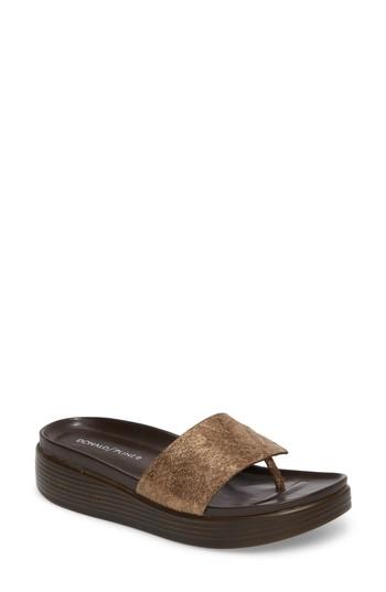 Women's Donald Pliner Fifi Slide Sandal .5 M - Beige
