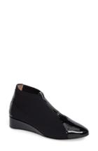 Women's Taryn Rose Collection Camila Bootie .5 M - Black
