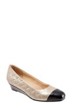 Women's Trotters 'langley' Cap Toe Wedge Pump M - Metallic