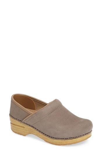 Women's Dansko Distressed Professional Clog .5-6us / 36eu M - Beige
