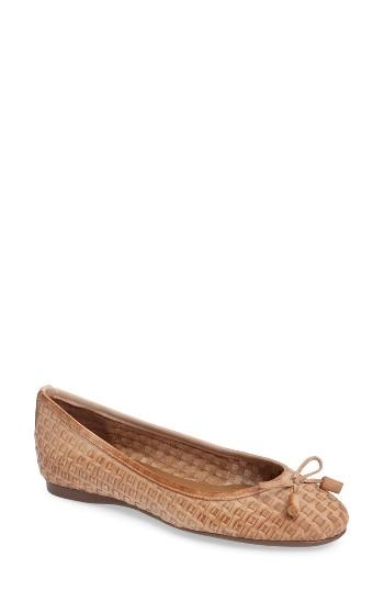 Women's French Sole Vogue Ballet Flat M - Beige