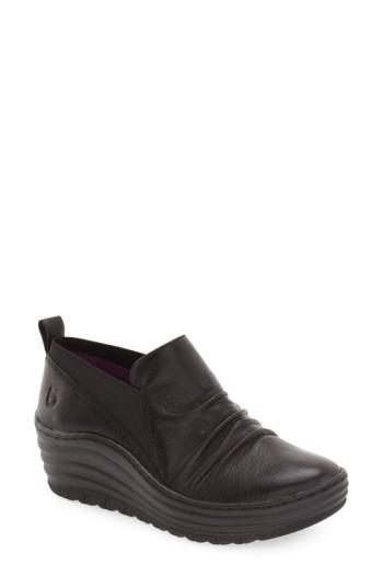 Women's Bionica 'gallant' Leather Bootie .5 M - Black