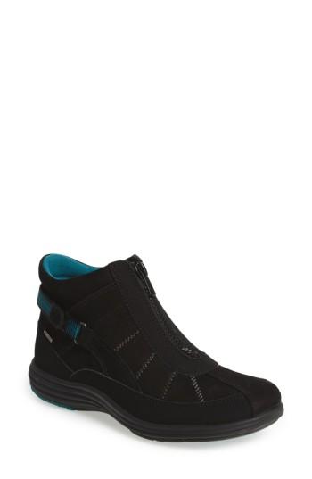 Women's Aravon 'beverly' Waterproof Midi Sneaker .5 D - Black