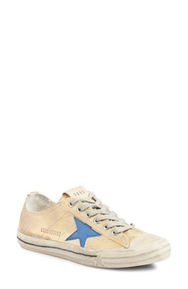 Women's Golden Goose V-star 2 Low Top Sneaker