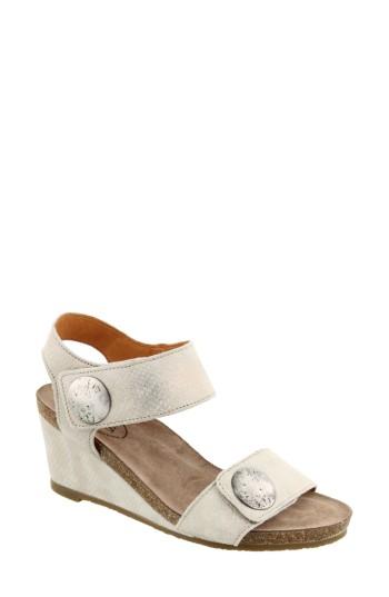 Women's Taos 'carousel 2' Wedge Sandal -7.5us / 38eu - Metallic