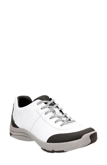 Women's Clarks Wave Andes Sneaker N - White