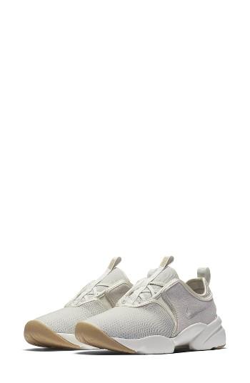 Women's Nike Loden Pinnacle Sneaker M - Beige