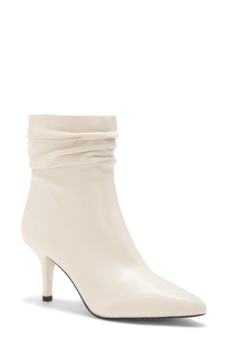 Women's Vince Camuto Abrianna Bootie M - Brown