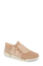 Women's Clarks Camilla Sneaker M - Beige