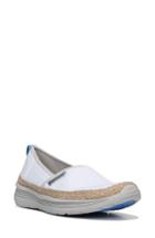 Women's Bzees Wander Slip-on Sneaker M - White