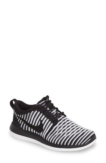 Women's Nike Roshe Two Flyknit Sneaker