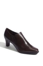 Women's Trotters Pump .5 M - Brown