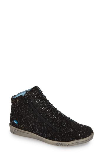 Women's Cloud Aika Zip Sneaker -8.5us / 39eu - Black
