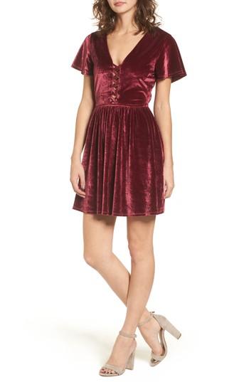 Women's Stone Row Velvacious Dress - Burgundy