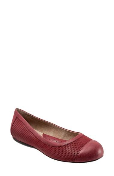 Women's Softwalk 'napa' Flat M - Red