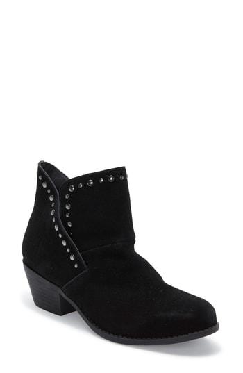 Women's Me Too Zane Bootie M - Black