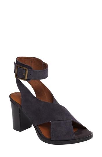 Women's Bella Vita Lil Ankle Wrap Sandal .5 N - Grey