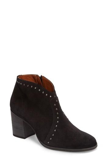 Women's Frye Nora Stud Bootie M - Black