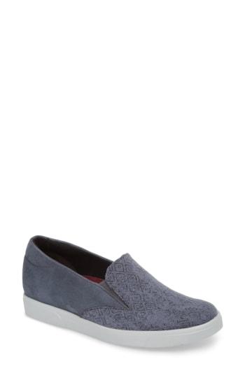 Women's Munro Lulu Slip-on Sneaker M - Blue