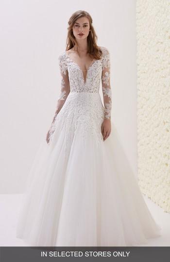 Women's Pronovias Elwe Lace Illusion Ballgown, Size In Store Only - Ivory
