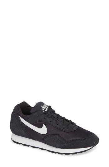 Women's Nike Outburst Sneaker M - Grey