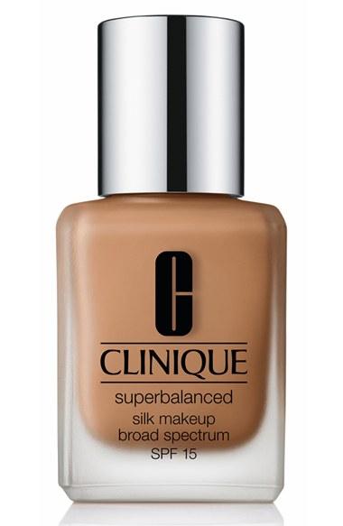 Clinique Superbalanced Silk Makeup Broad Spectrum Spf 15 - Silk Suede