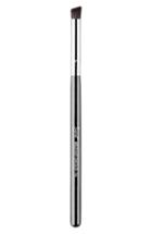 Sigma Beauty F66 Angled Buff Concealer(tm) Brush