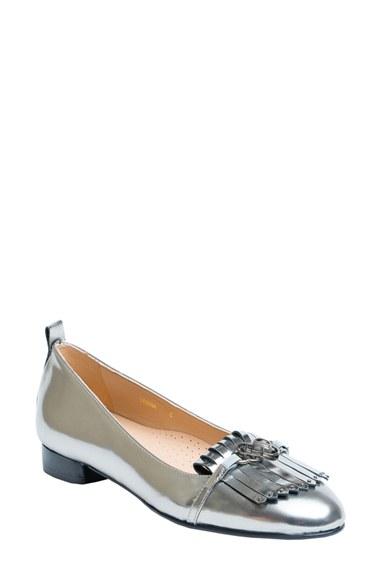 Women's Ukies Leona Kiltie Loafer M - Grey