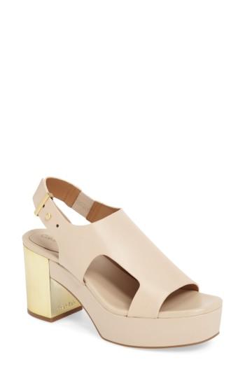 Women's Calvin Klein Iven Platform Sandal .5 M - Beige