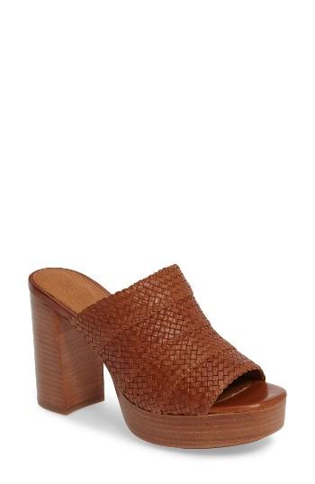 Women's Frye Katie Woven Platform Slide .5 M - Brown