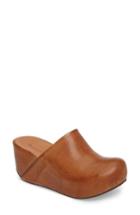 Women's Chocolat Blu Maya Platform Wedge Clog M - Brown