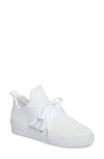 Women's Steve Madden Lancer Sneaker .5 M - White