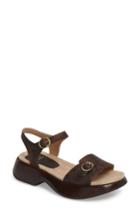 Women's Dansko Lynnie Sandal .5-6us / 36eu M - Brown