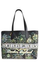 Burberry Doodletote/check Reversible Canvas Tote - Black
