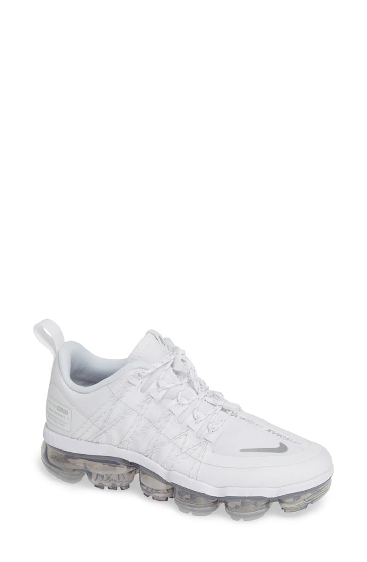 Women's Nike Air Vapormax Run Utility Sneaker .5 M - White