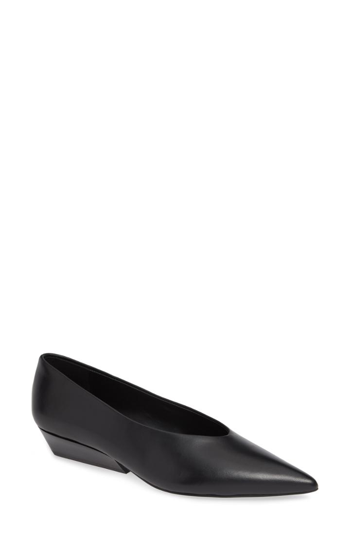Women's Calvin Klein Jeans Elehanna Pointy Toe Pump .5 M - Black