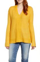 Women's Caslon V-neck Sweater - Yellow