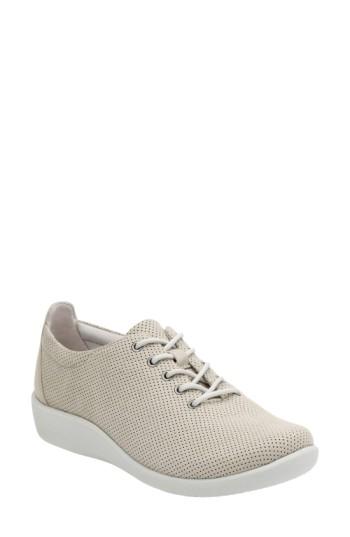 Women's Clarks 'sillian - Tino' Sneaker W - Beige