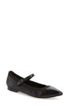 Women's Isola Palleteri Pointy Toe Flat M - Black