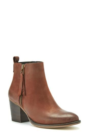 Women's Blondo Vegas Bootie M - Brown
